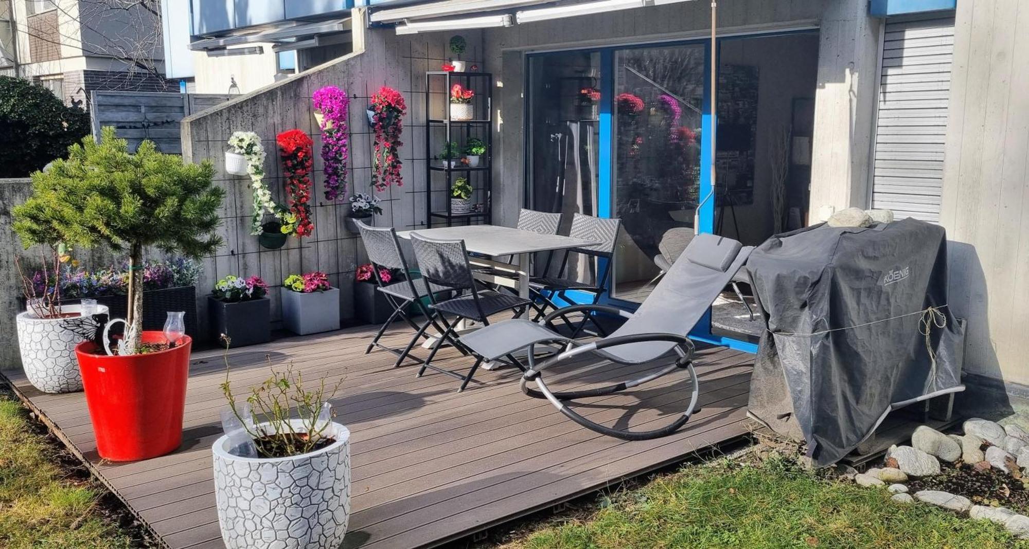 Appartement Avec Terrasse Sion Esterno foto